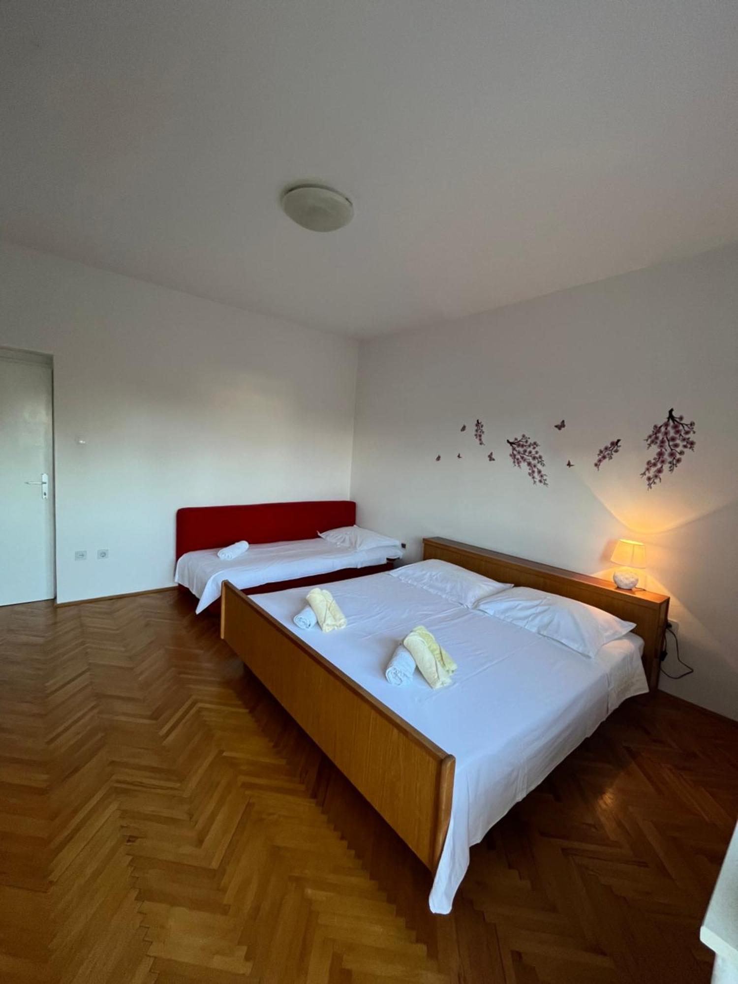 Apartman Ivica Omis Exterior photo