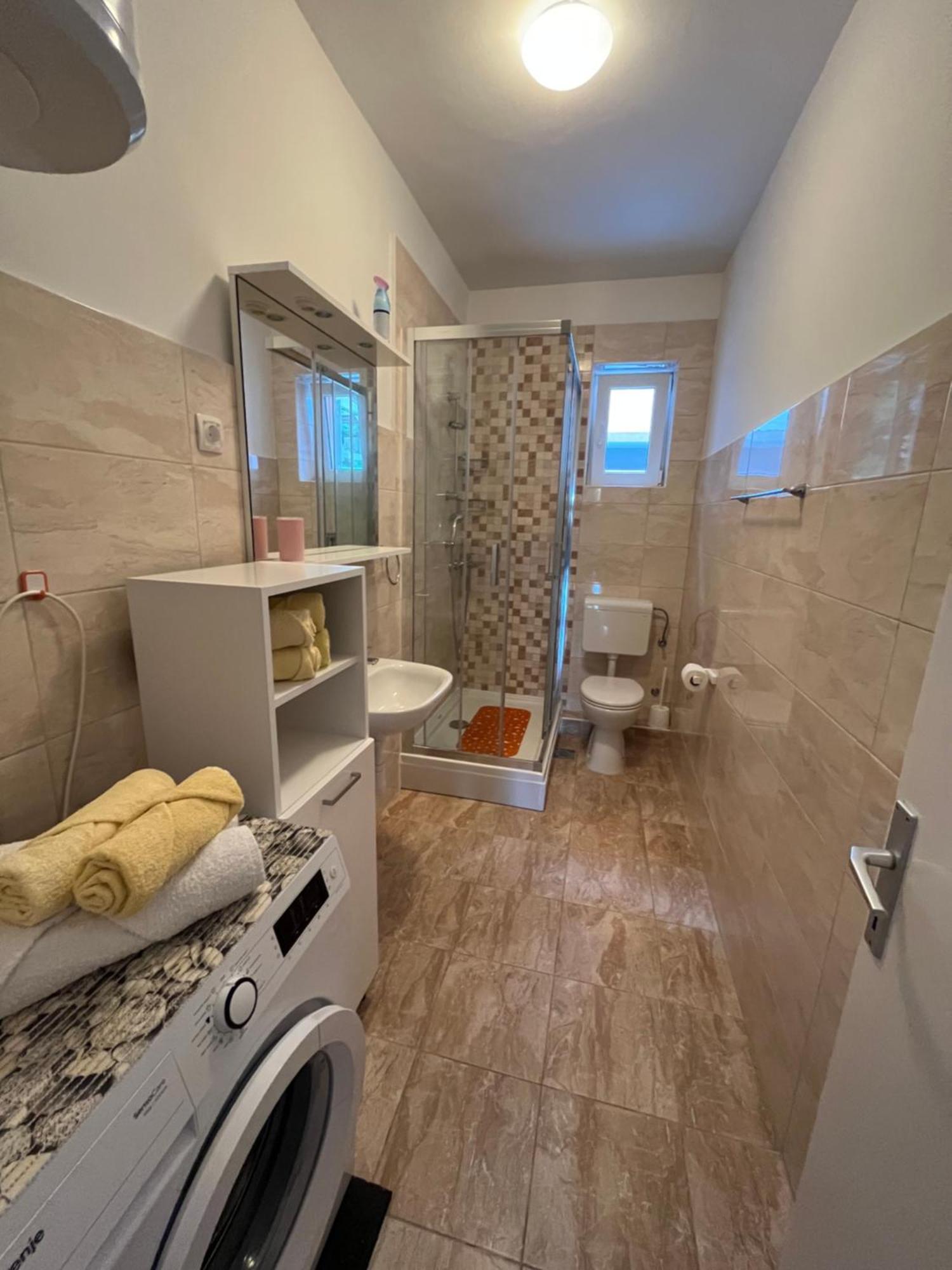 Apartman Ivica Omis Exterior photo