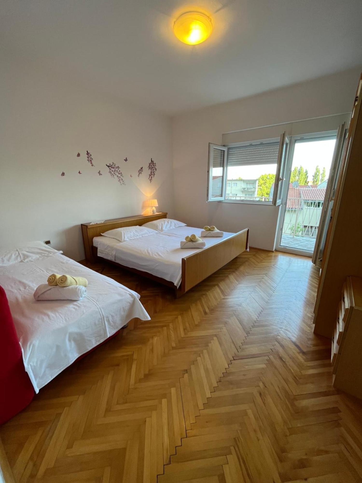 Apartman Ivica Omis Exterior photo